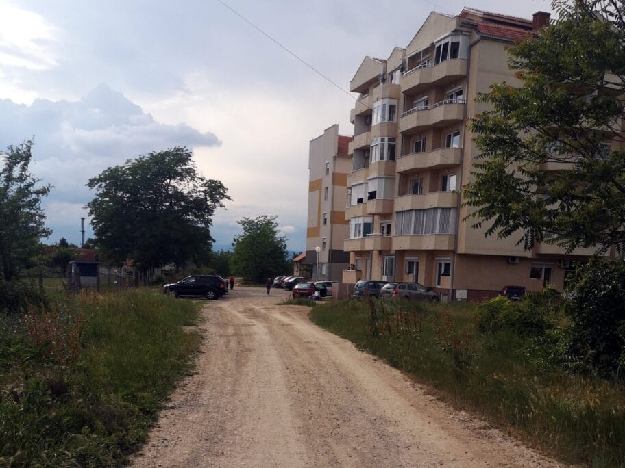 Prilaz Jesenjinovoj foto citateljka scaled