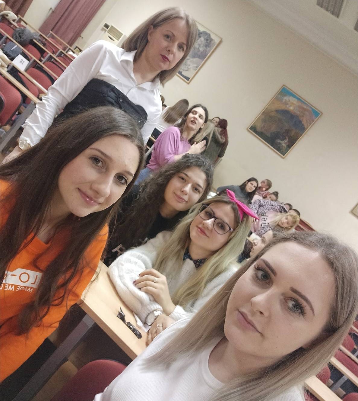 IMG-baced28d4b28dae0154ca4bcf54e6e2a-V