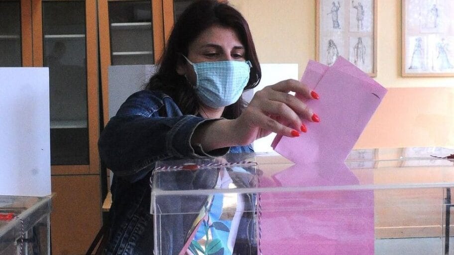 113013908 35712011 b