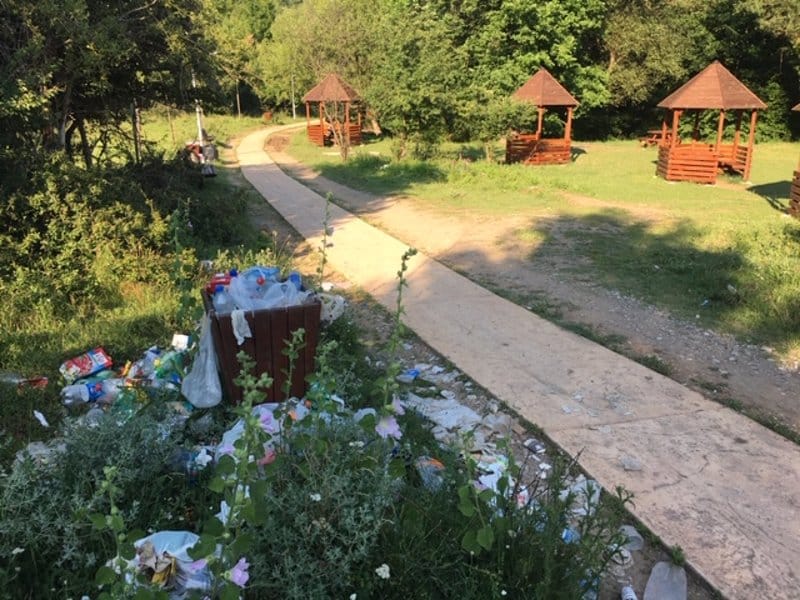 Vidriste smece 1 foto V Dj