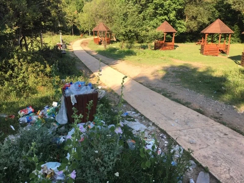 Vidriste smece 1 foto V Dj