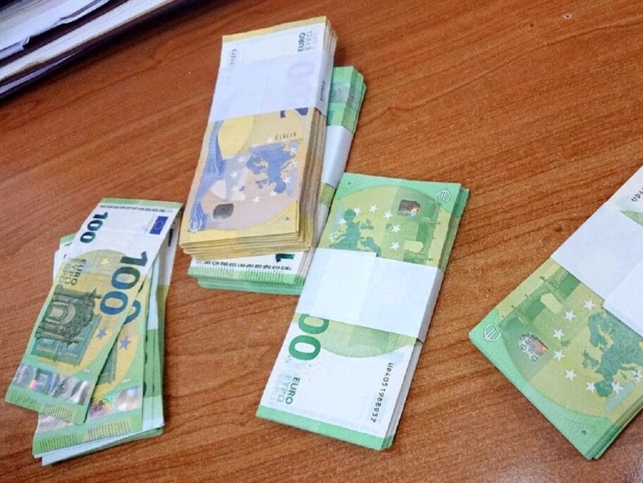 zaplenjeni novac Gradina foto Uprava carina