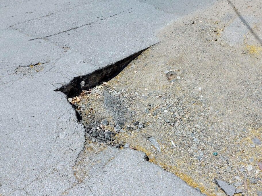 Direkcija najavljuje sanaciju desetak kratera koje su građani prijavili u Nišu 7 Udarna rupa foto citalac prijavi problem