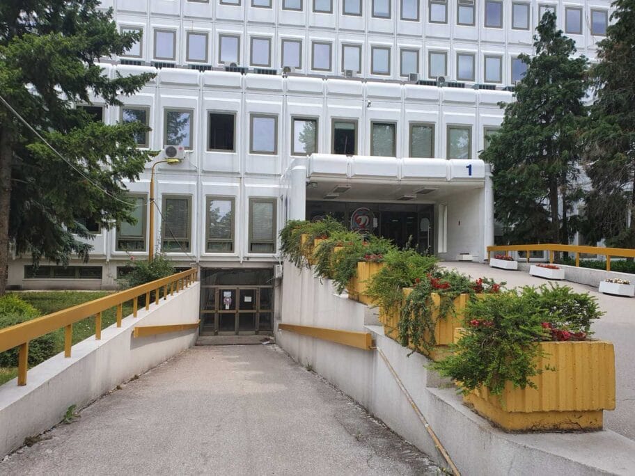 Nova kovid ambulanta u niškom Domu zdravlja počinje da radi u utorak 2 Ulaz Dom zdravlja kovid ambulanta foto Dalijela Nesic