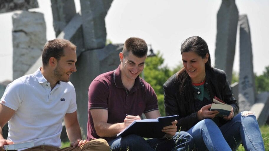 113323750 boj 1979 copy