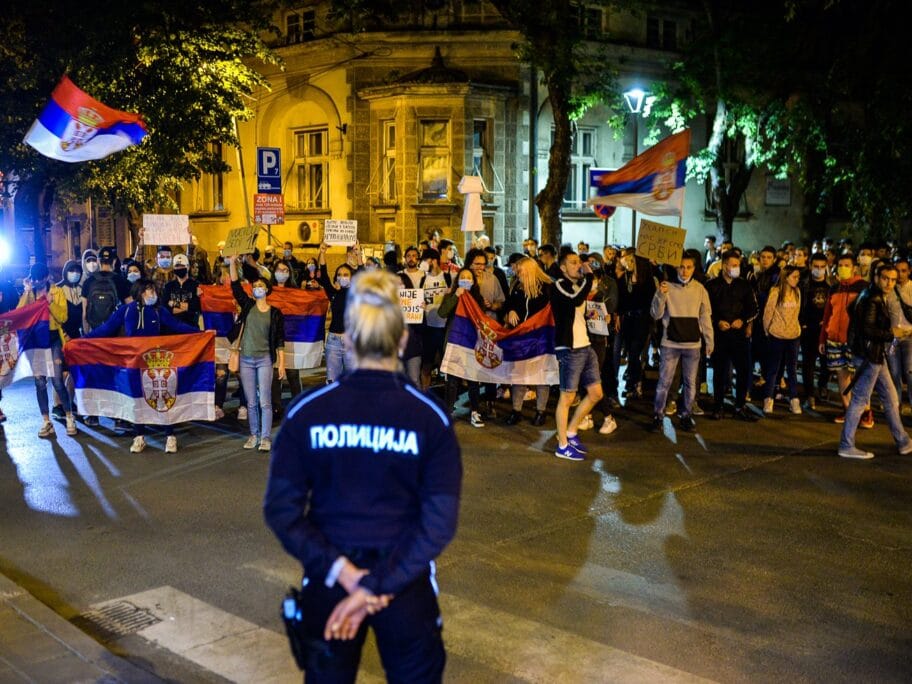 Policija protest dan 5 foto Vanja Keser