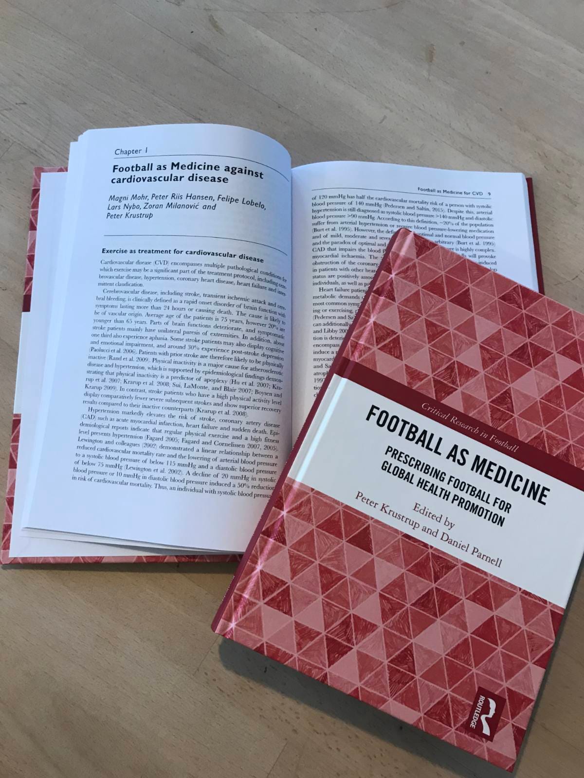 knjiga fudbal kao lek, foto zm