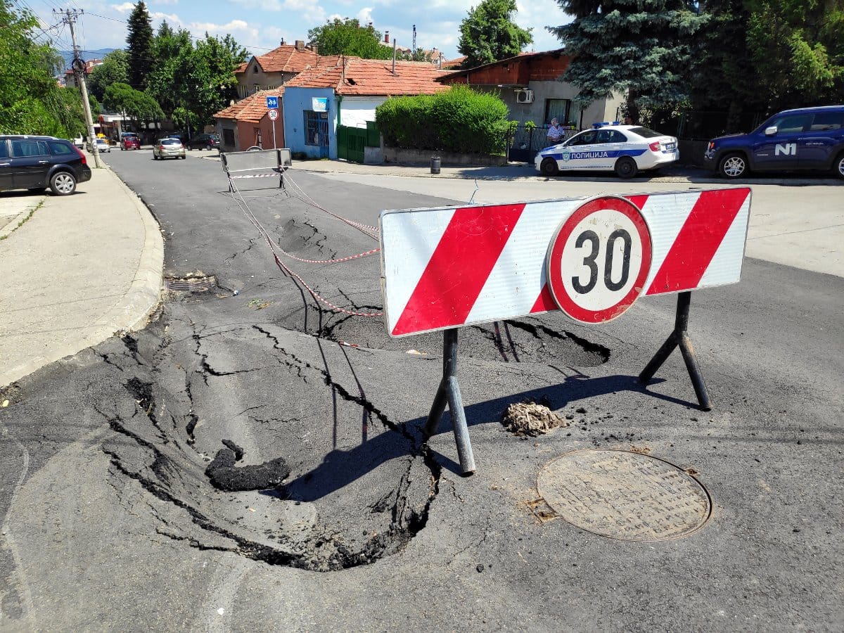Njegoševa se urušava; foto: JV-J. Adamović
