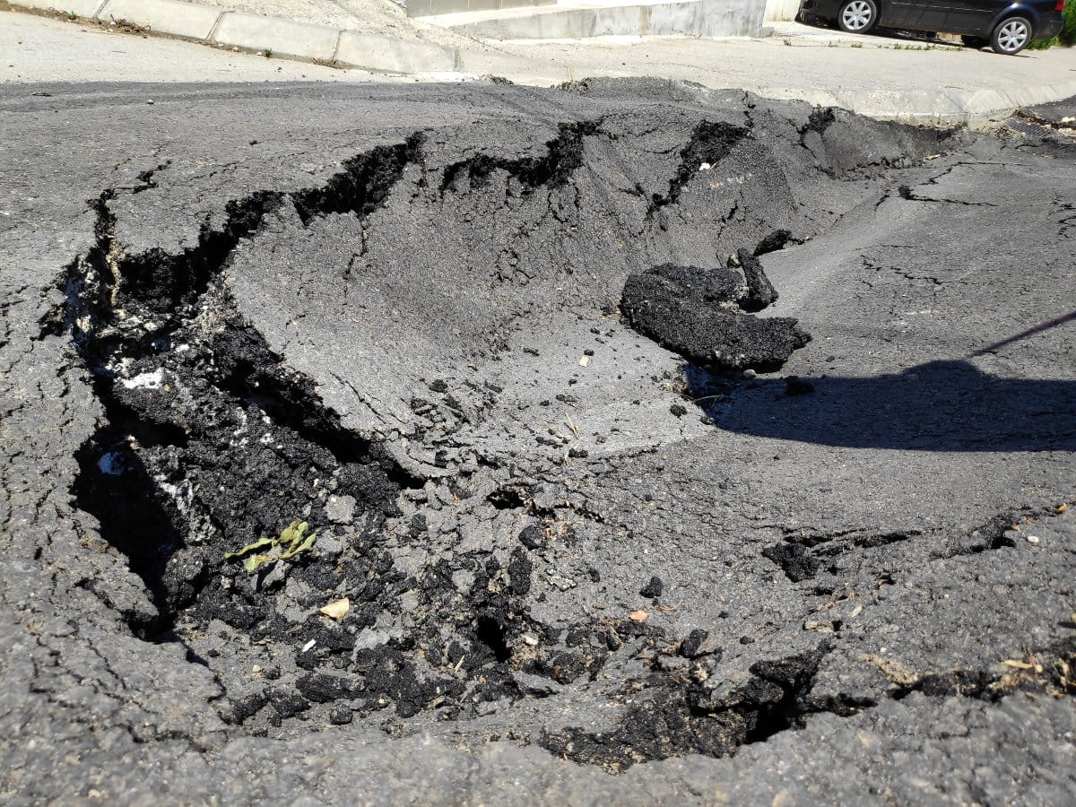 Njegoševa se urušava 2; foto: JV-J. Adamović