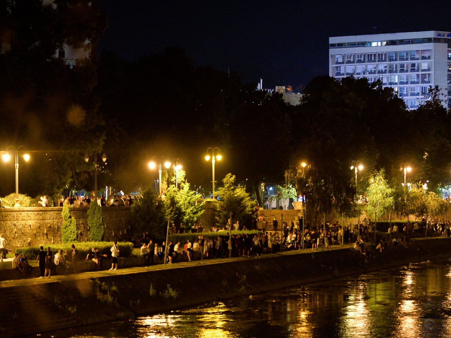 Kej na Nisavi u doba korone jul 2020 foto Vanja Keser