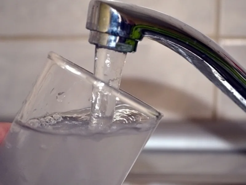 800x600 490x370 Voda nije za pice Ilustracija KOSTA Juzne vesti