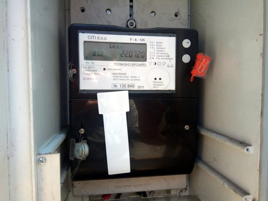 Nalepnice na brojilima 2 foto JV Lj M