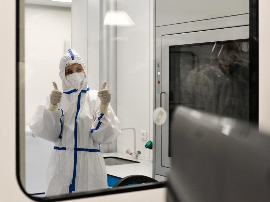 Nadležni tvrde da je Niš bolji u drugom piku korone i da će spremniji dočekati drugi talas 4 Vatreno oko laboratorija foto Vanja Keser