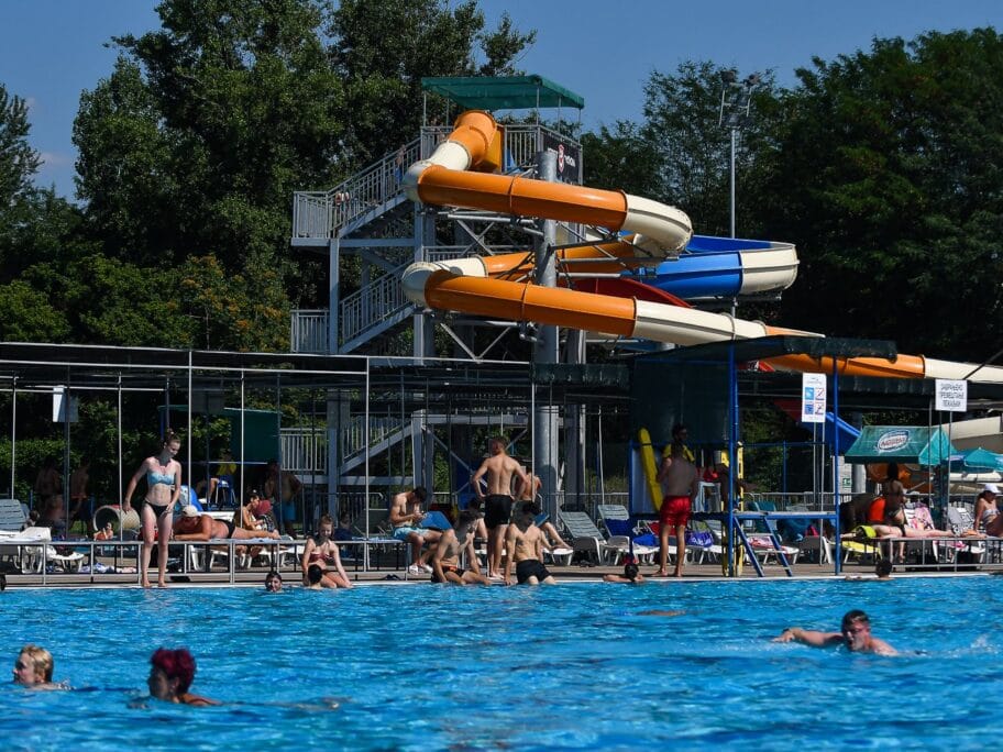 Bazen korona foto Vanja Keser