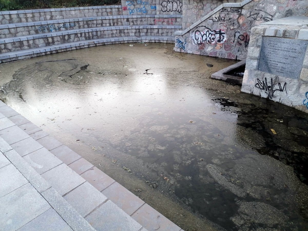 Foto-vest: Ponovo močvara kod česme na nišavskom keju 1 Mocvara kej kod cesme foto citalac