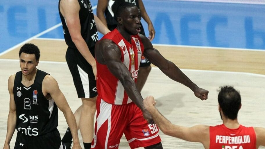 113849315 32863187 b