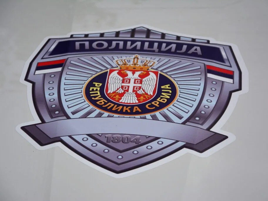 Policija grb KOSTA scaled