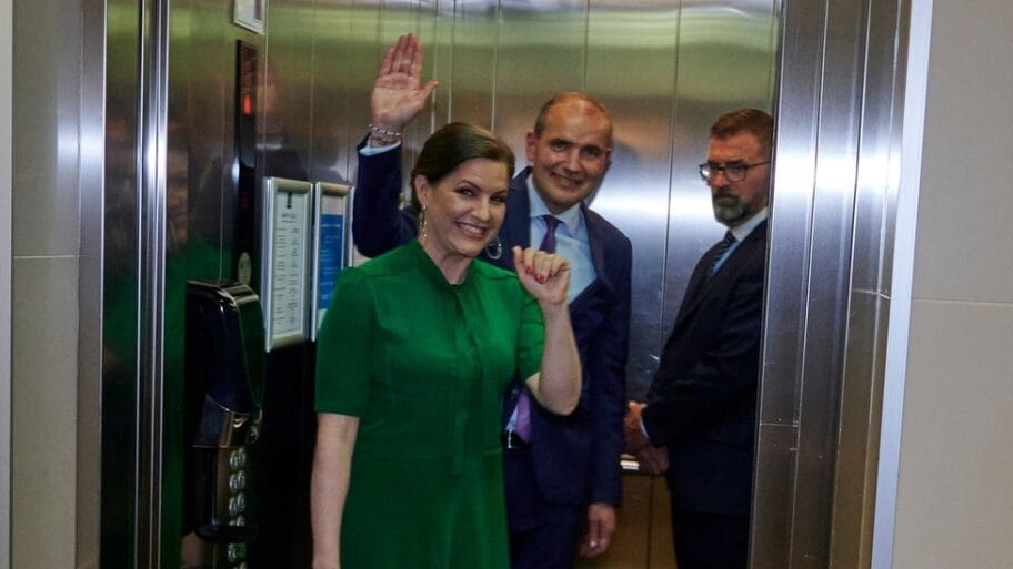 113878649 gettyimages 1223311550