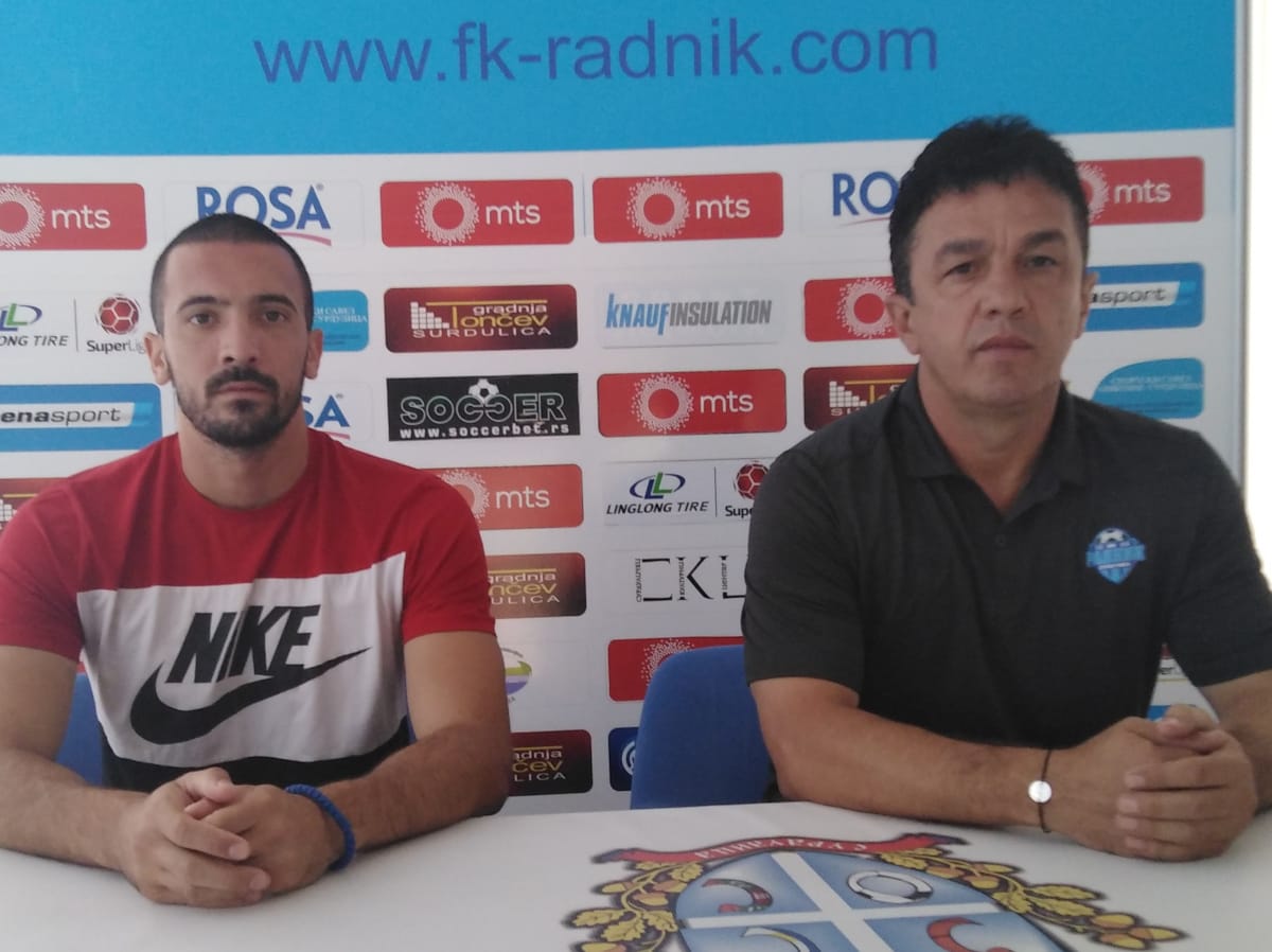 foto sa press konferencije pred Partizan