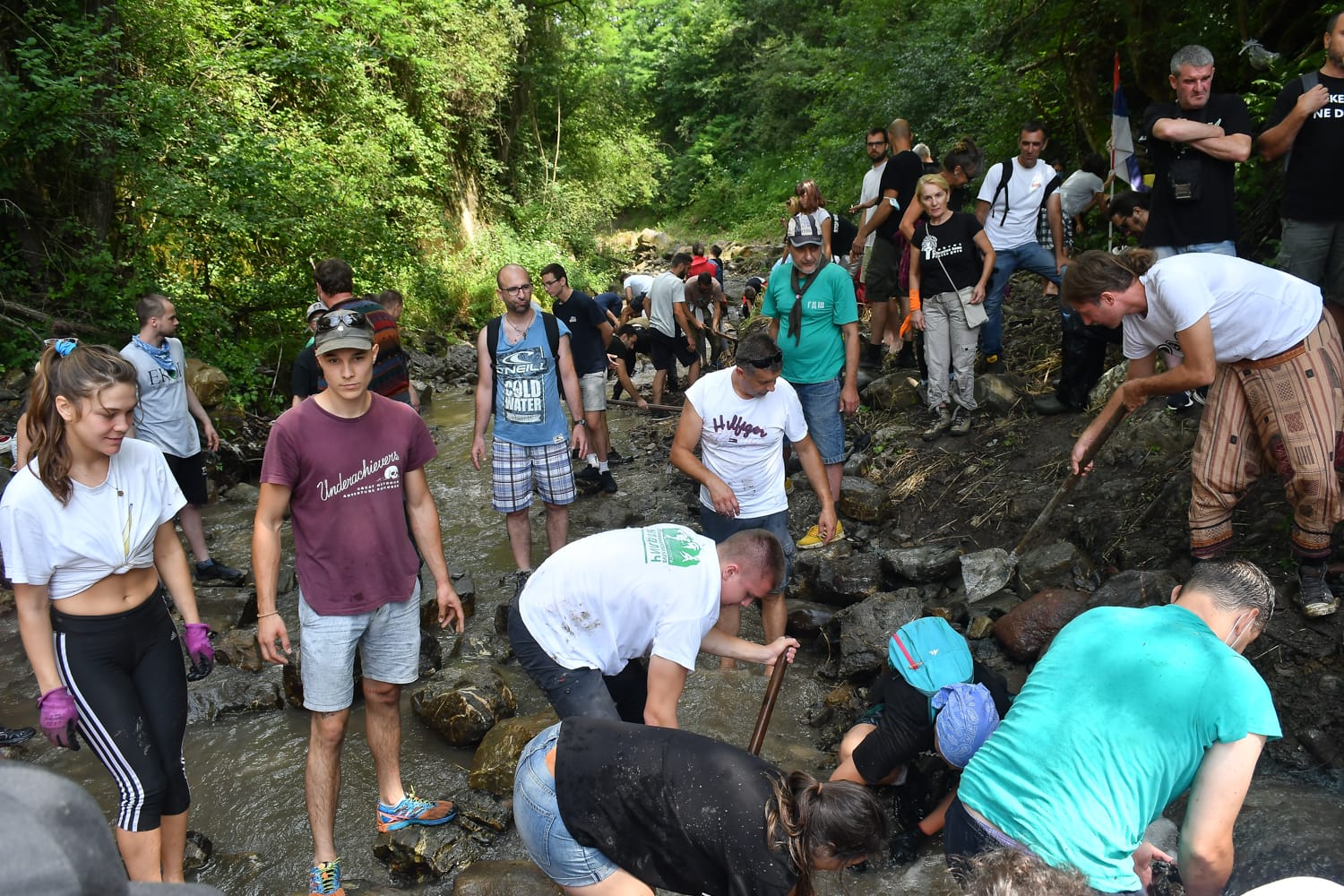 Rakita seča cevi avgust 2020 foto Južne vesti Vanja Keser2