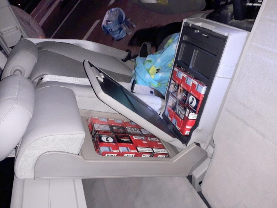 Sverc cigareta foto Uprava carina1