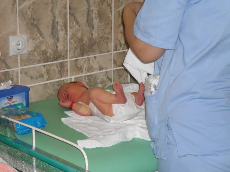 Vučić predložio po 5.000 evra za svako rođeno dete, iz Udruženja mama kažu da novac često nije presudan 19 sve manji broj beba