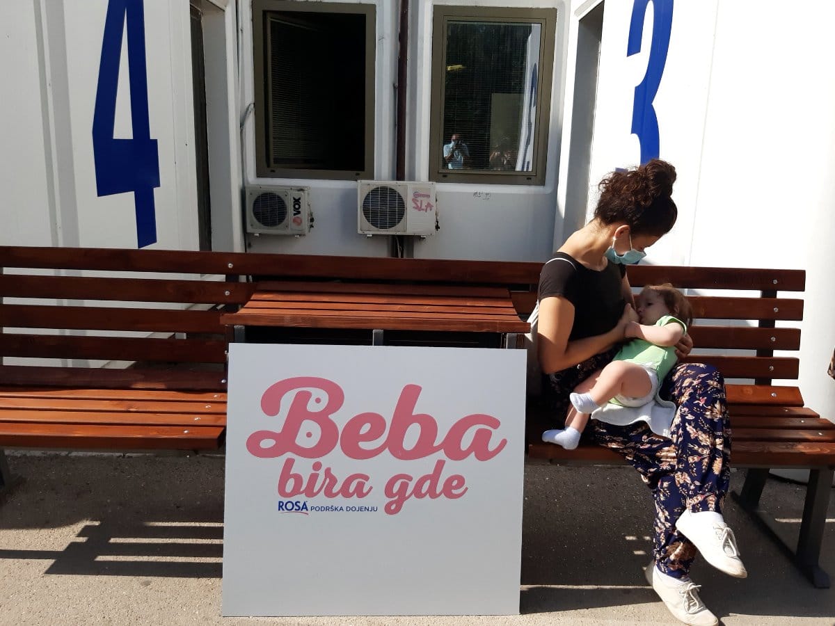 Klupa za dojilje Nis foto Opstina Medijana