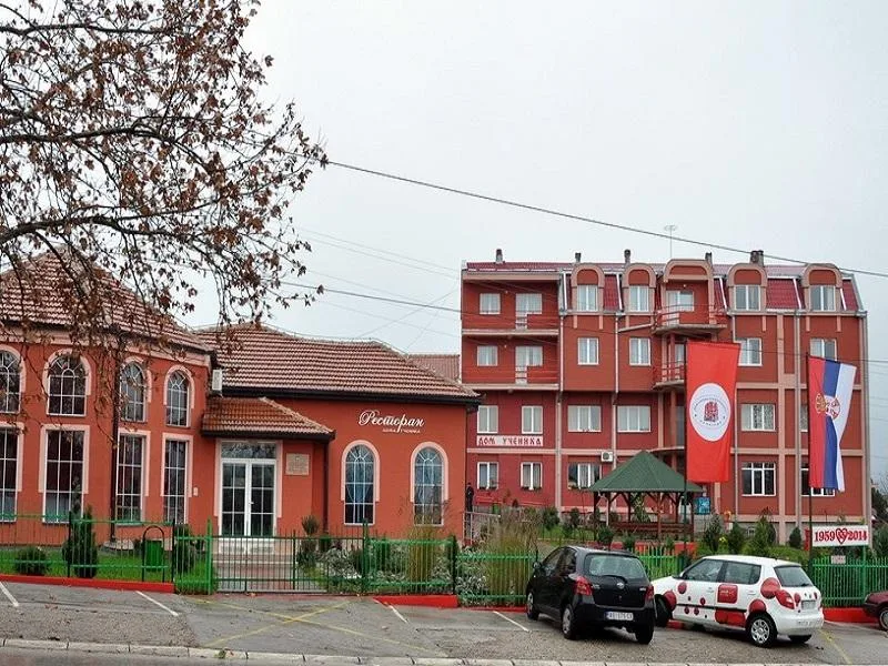 Dom učenika u Prokuplju dobija solarnu elektranu vrednu više od 8 miliona dinara 1 800x600 dom ucenika foto lj m 1 3