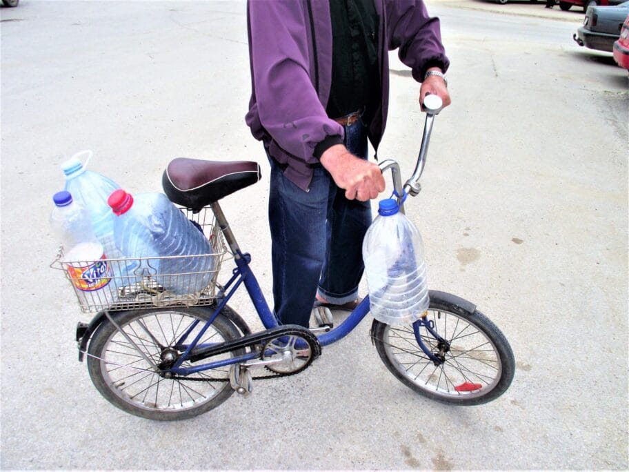 Voda nestasica KOSTA scaled