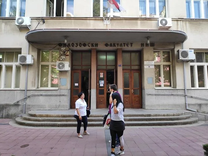 Prijemni za fakultete u Nišu u toku, najveće interesovanje za psihologiju, anglistiku i arhitekturu 18 800x600 Filozofski fakultet foto V M R