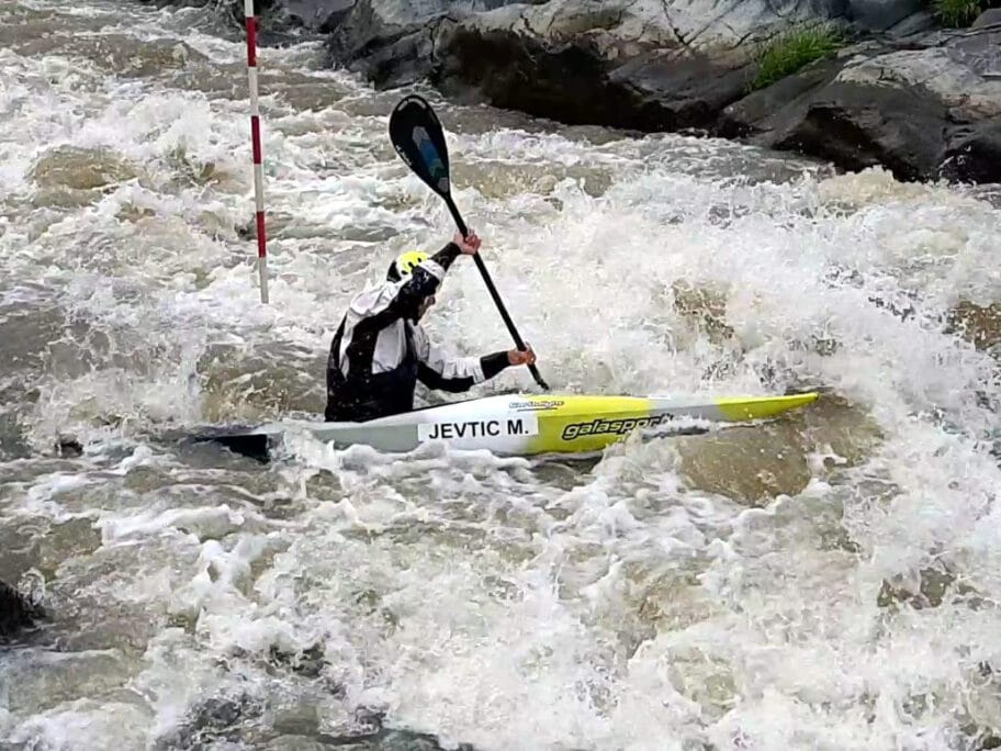 Milo Jevtic kajakas Kakaj kanu klub Gusar foto Zoran jevtic