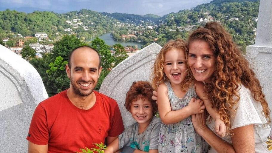 Porodica i roditeljstvo: Napustili poslove i poveli decu na put po svetu 13 109780796 familyshot