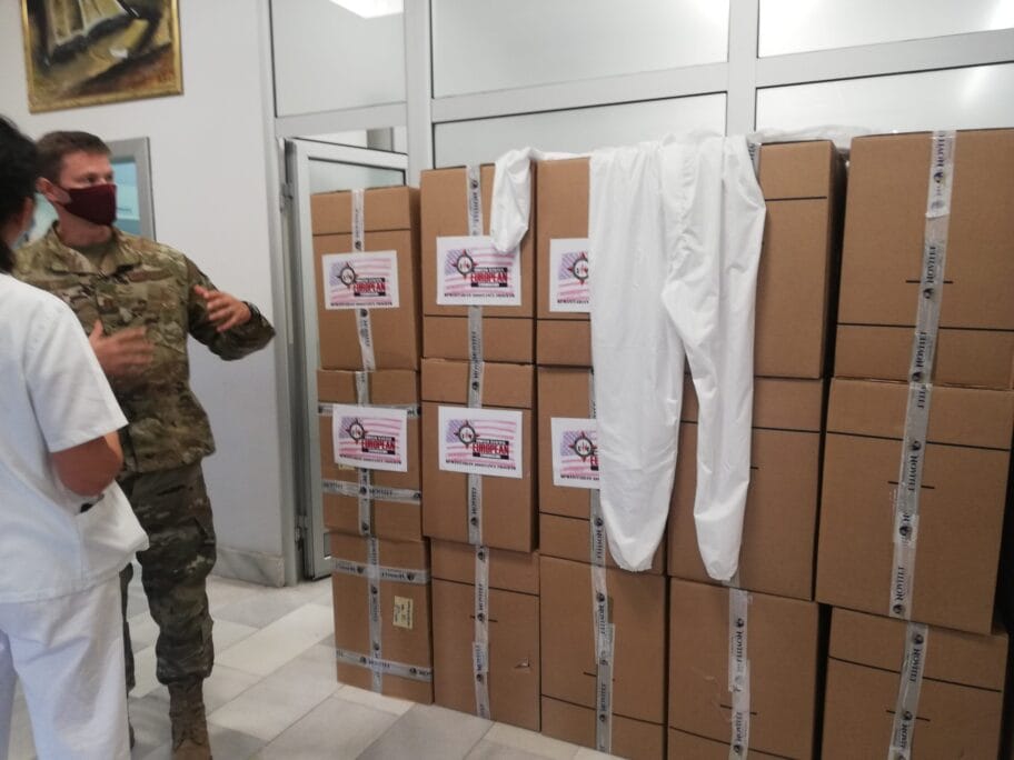 Niškoj kardiohirurgiji donirano 1.800 skafandera, uskoro stiže i oprema vredna preko milion dolara 7 donacija skafanderi scaled