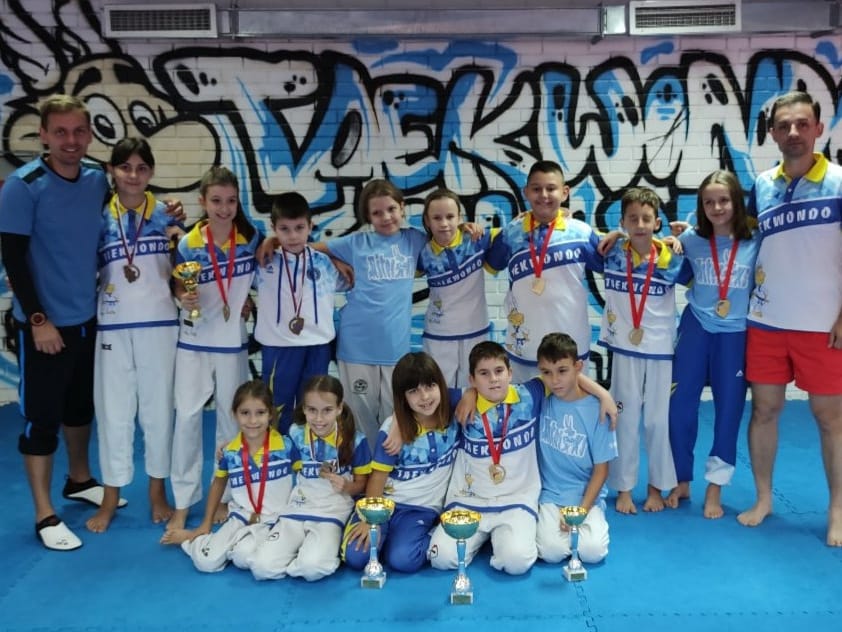 Tekvodno Asteriks pioniri foto TK Asteriks