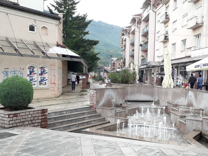 IMG b2f29a2e20c37be2f4ad7476cf708067 V