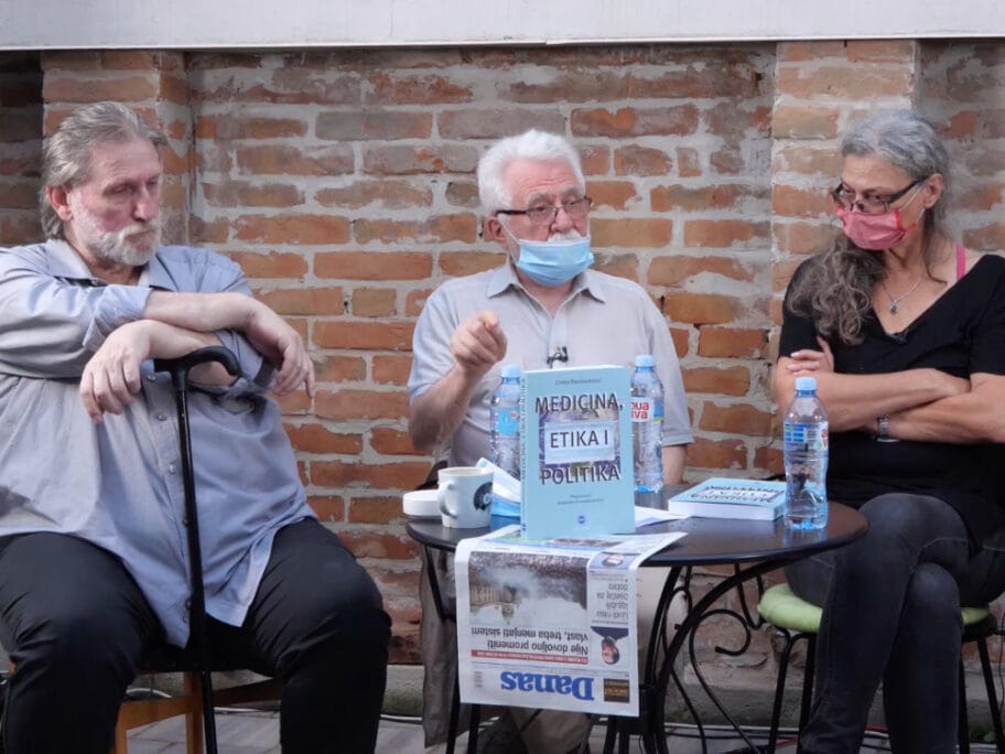 Doktor Radovanović predstavio knjigu u Nišu: Prikrivanje broja umrlih najveća prevara u medicini 19 promocija radovanovic2