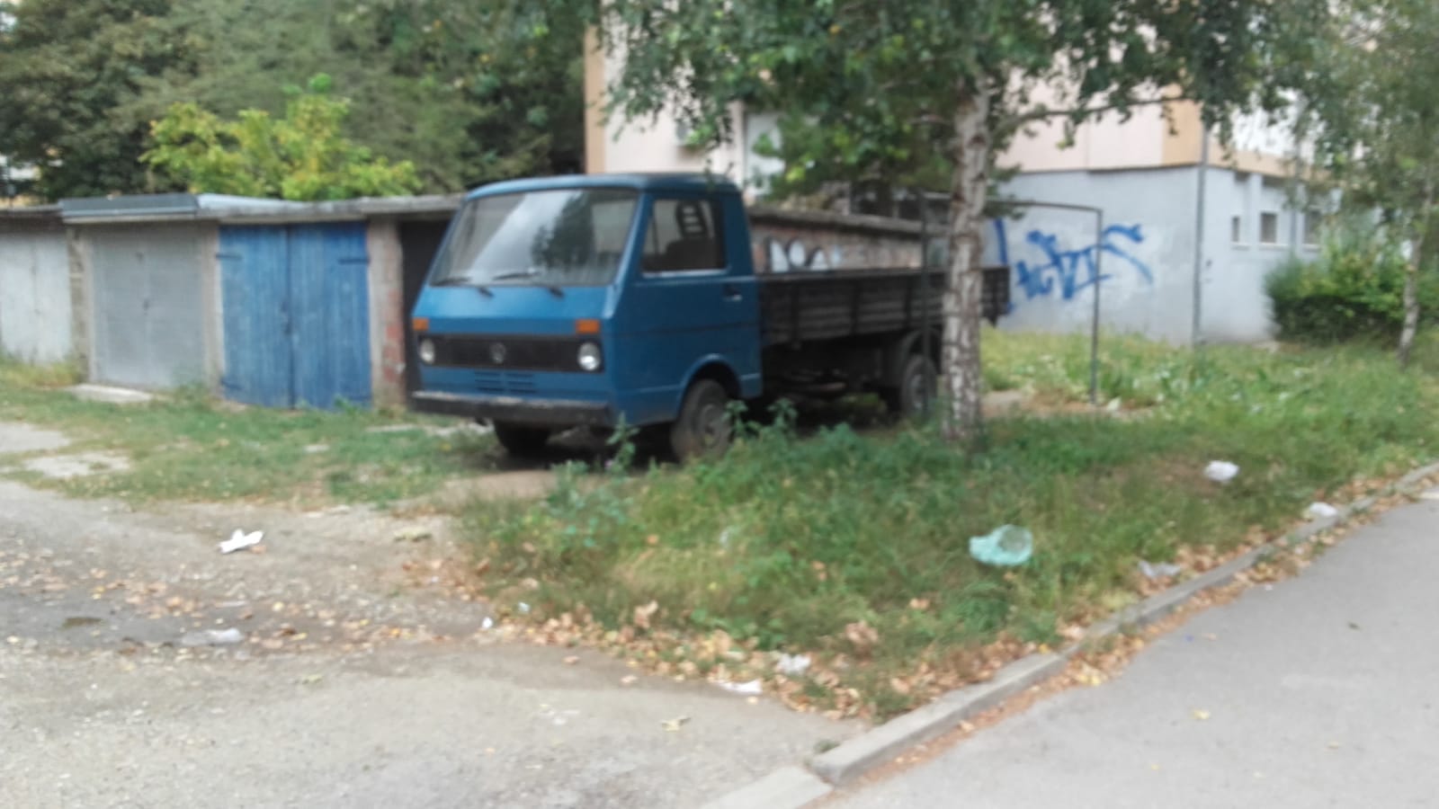 Napuštena kola Velikotrnavska