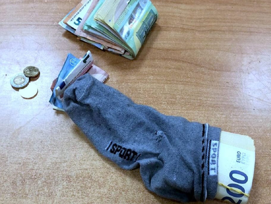 neprijavljeni evri foto Uprava carina