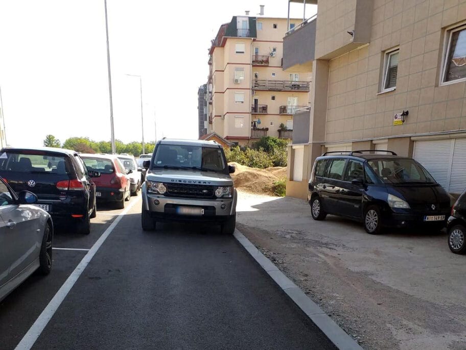 Parkiranje u Franca Vintera 1 foto citalac