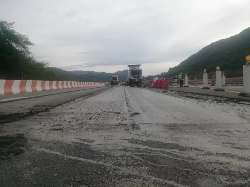 Deo auto-puta kroz Grdeličku klisuru bez sloja asfalta, popravka drugi put od otvaranja 10 IMG 20201012 151416