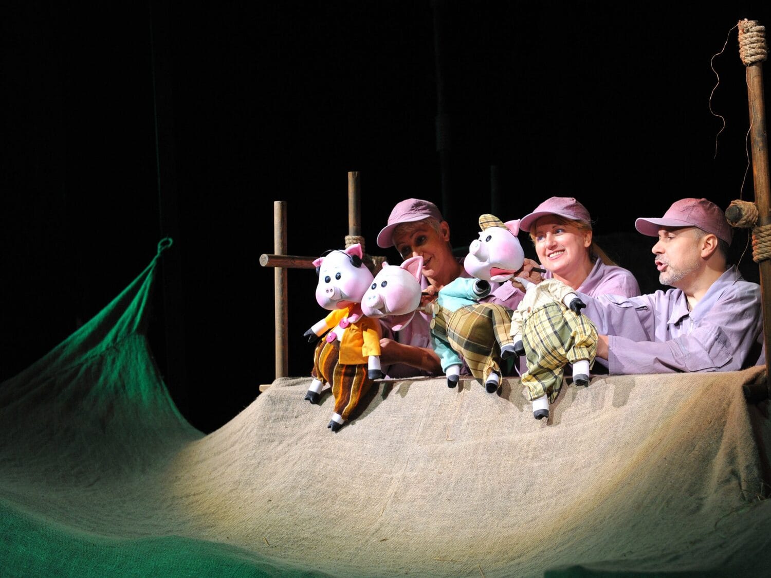 Tri praseta 1 scaled