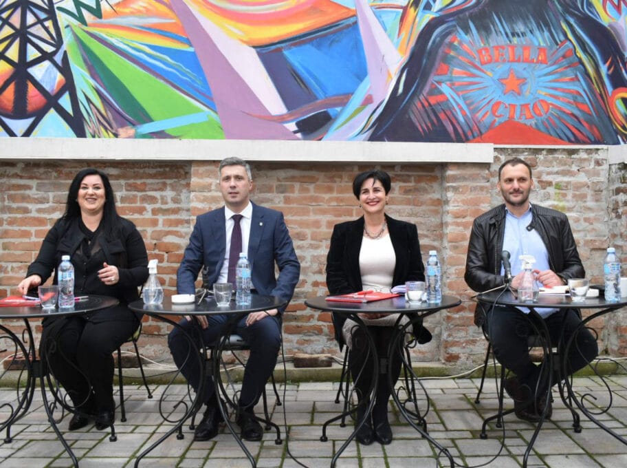 Dveri u Nišu predstavile "dverjanski zeleni patriotizam" 16 dveri foto dveri