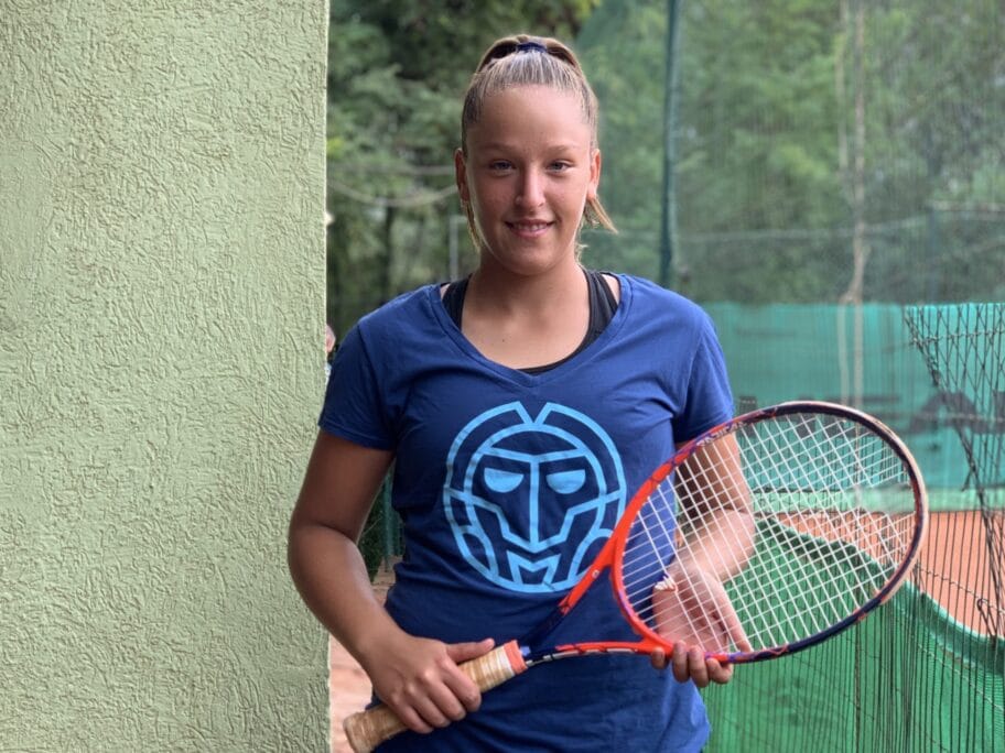 Na turniru iz serije Tennis Europe Nišlijka vicešampion u singlu i šampion u dublu 20 Anja Stankovic teniserka foto Teniska akdemija Zivkovic scaled