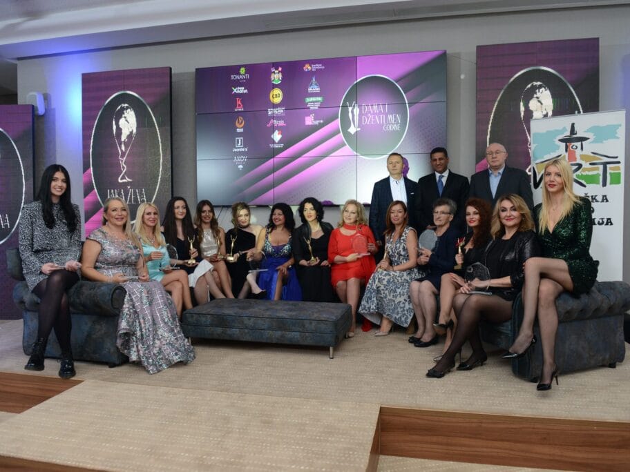 Sotirovski postala "Dama godine", jedan od kriterijuma - otmeni maniri 11 Dame godine foto Dejan Pantic scaled