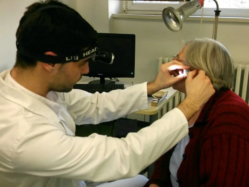 Pregled uha foto KC Nis