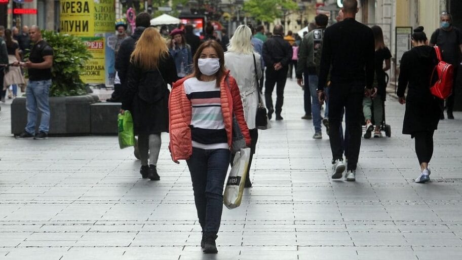 115185428 35410251 b