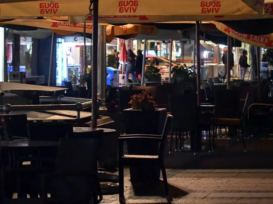 Kafici prazni foto Vanja Keser