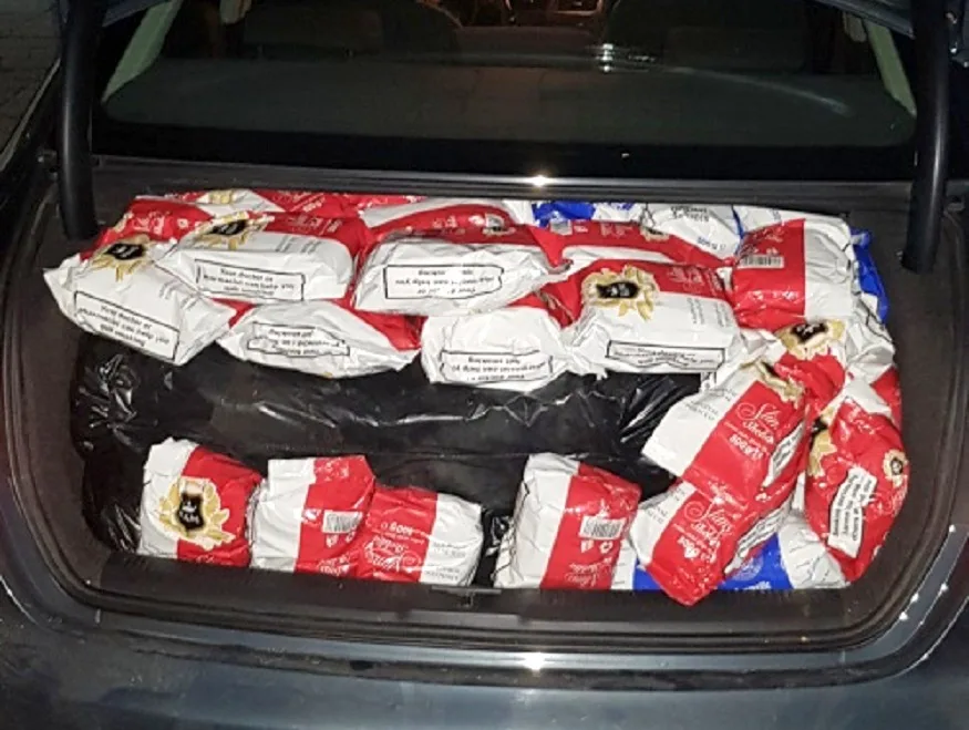 Kod Leskovca zaplenjeno preko 130 kg rezanog duvana bez dokumentacije 19 prtljaznik pun rezanog duvana 04 11 2020 foto upravacarina