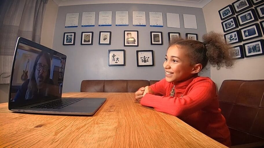 Muzika i deca: Foo Fighters pozvao desetogodišnjakinju da svira bubnjeve u grupi 1 115359395 mediaitem115359394