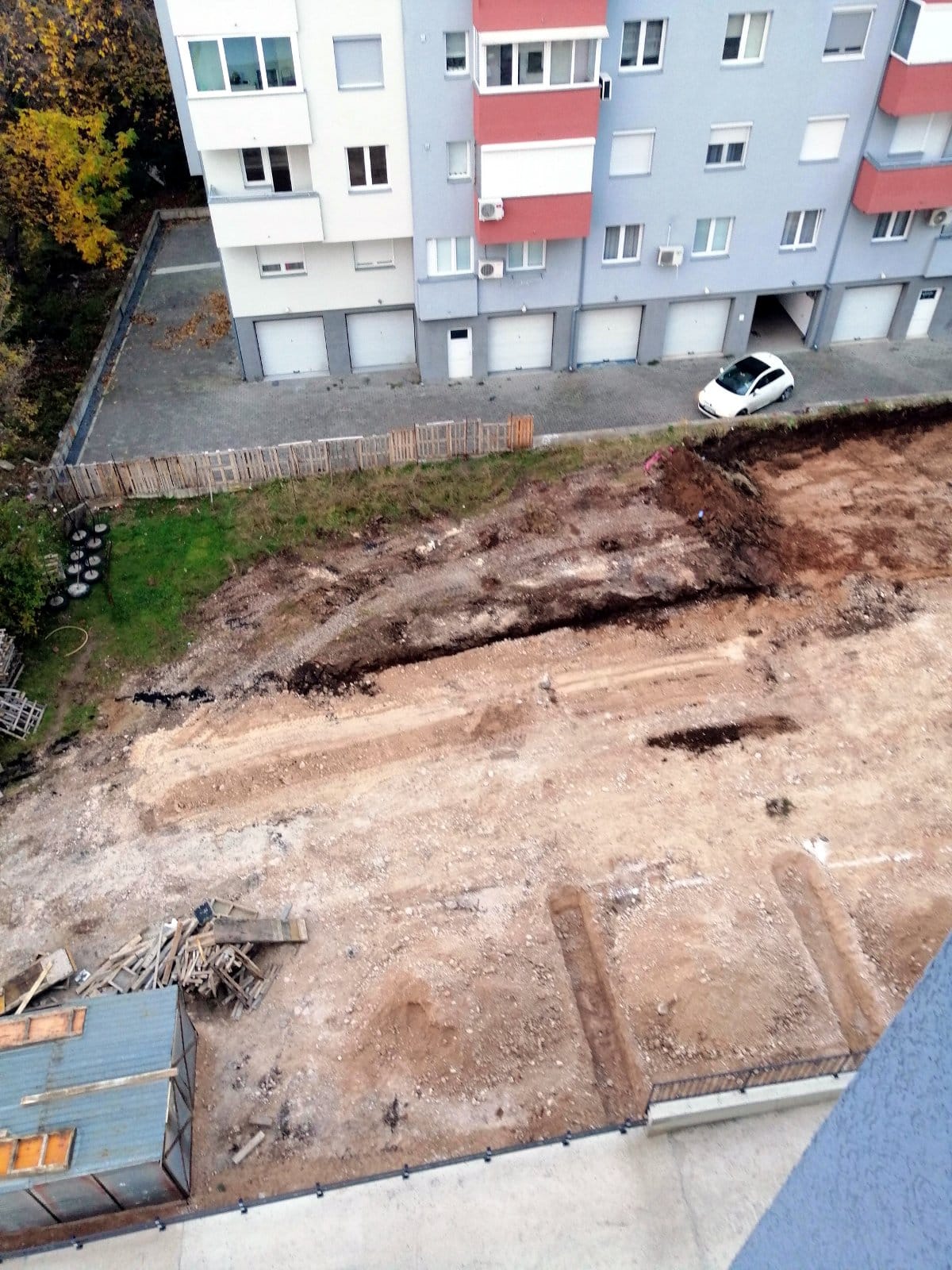 Izgradnja između zgrada Pantelej 4; foto: čitalac